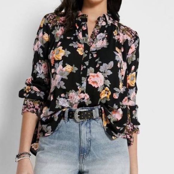 Free People Tops - Free People hold On To Me Floral Blouse Size XS